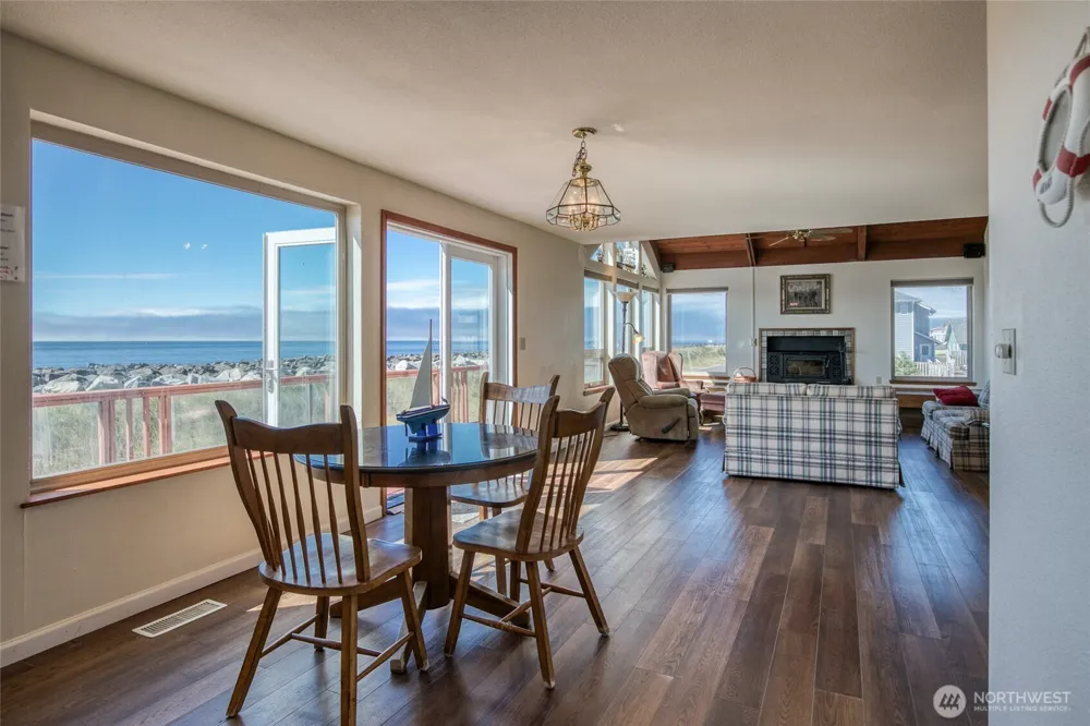 1497 E Ocean Shores Boulevard SW Ocean Shores, WA 98569