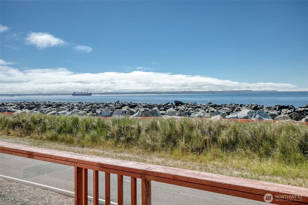 1497 E Ocean Shores Boulevard SW Ocean Shores, WA 98569