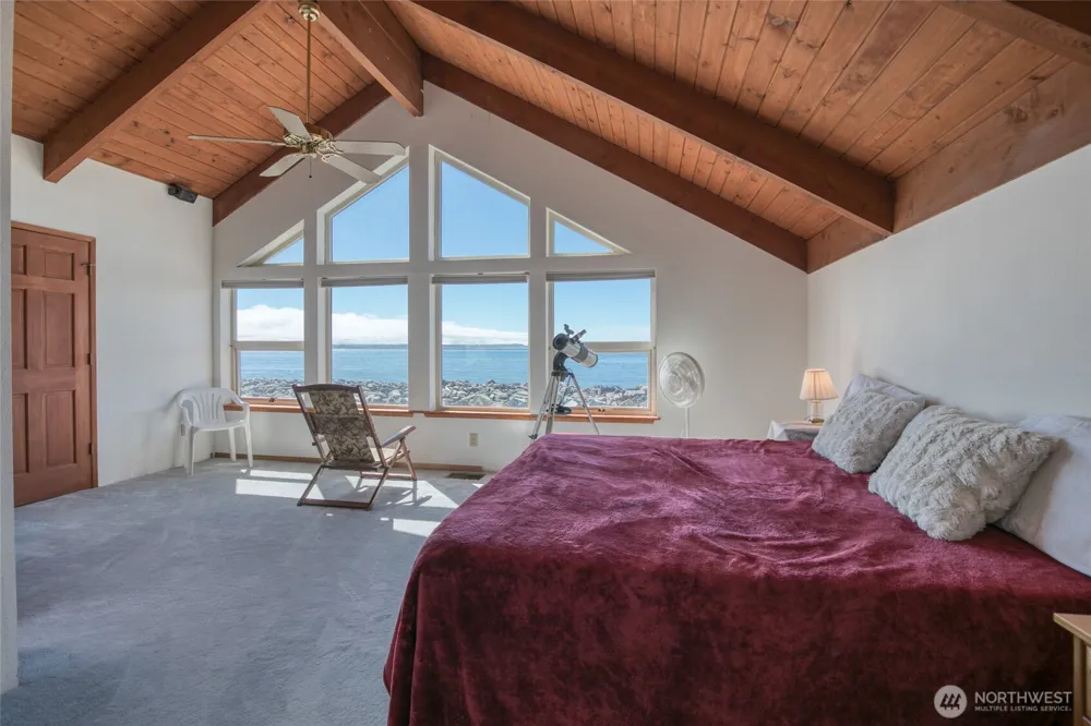 1497 E Ocean Shores Boulevard SW Ocean Shores, WA 98569