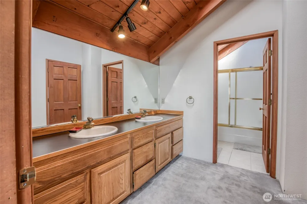 1497 E Ocean Shores Boulevard SW Ocean Shores, WA 98569