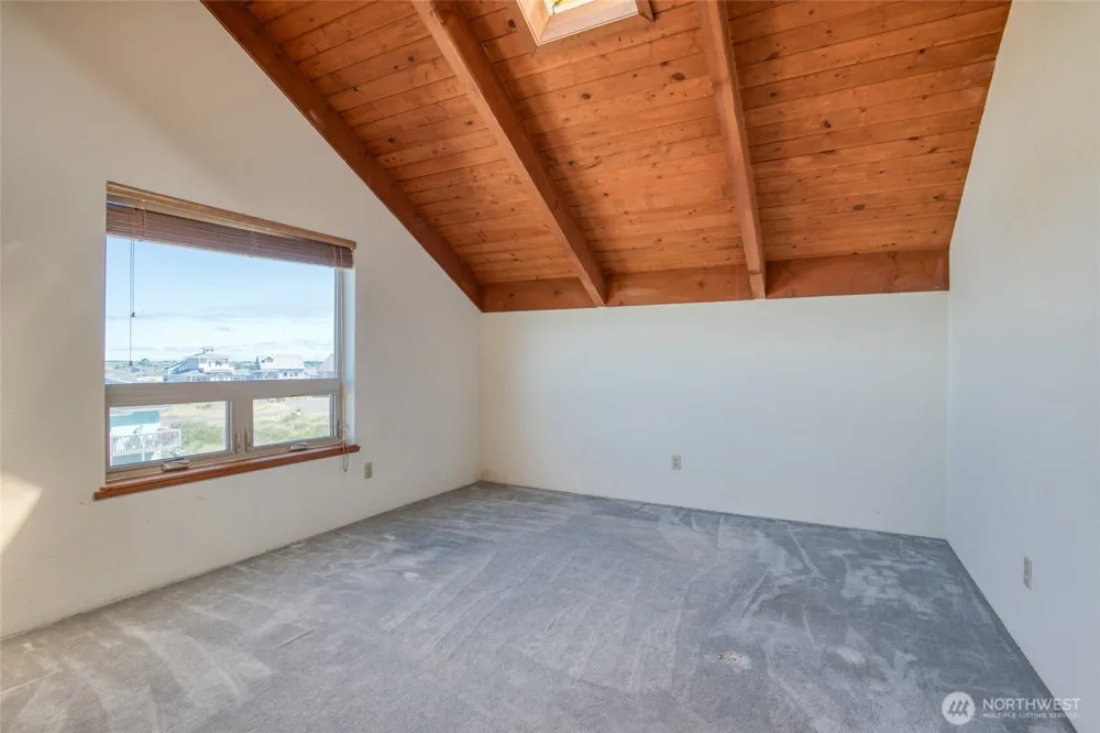 1497 E Ocean Shores Boulevard SW Ocean Shores, WA 98569