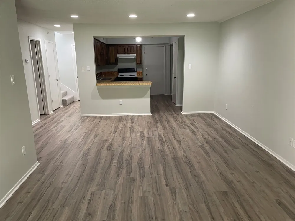 810 Clarissa Place Garland, TX 75040