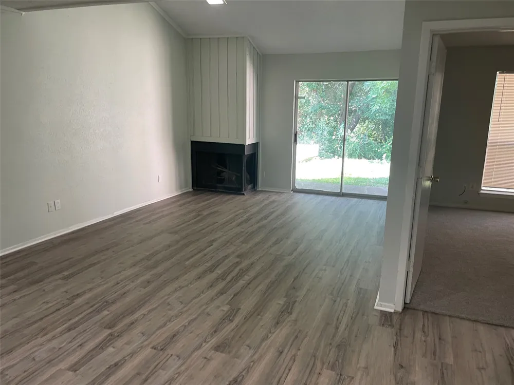 810 Clarissa Place Garland, TX 75040