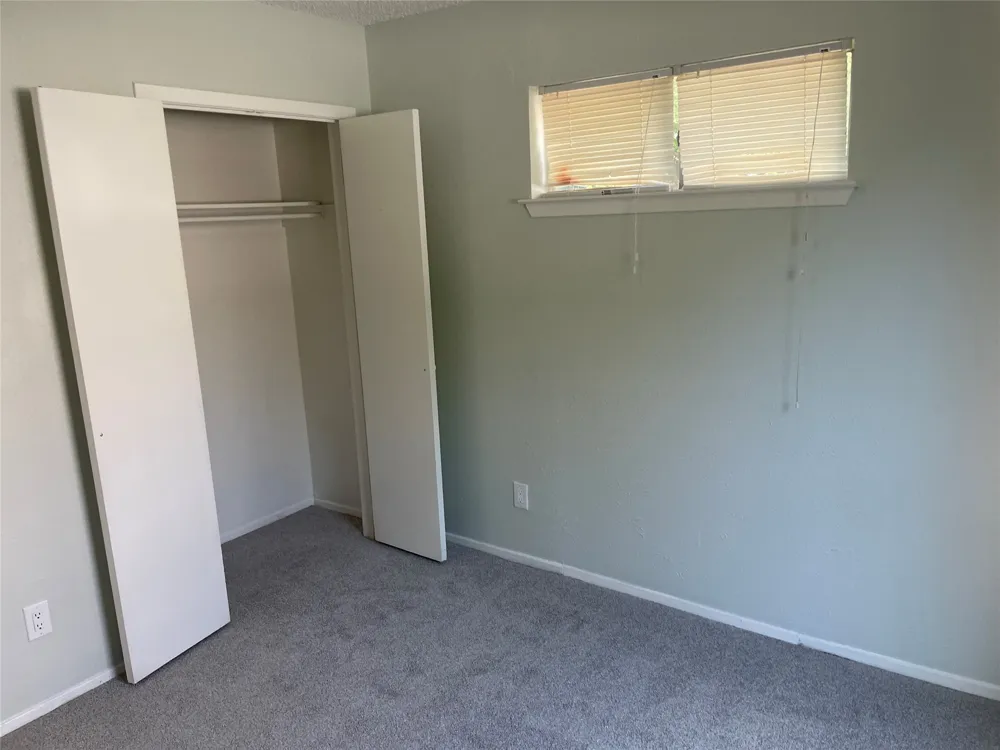 810 Clarissa Place Garland, TX 75040