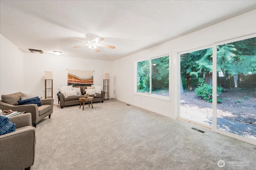 5905 147th Street SW Edmonds, WA 98026