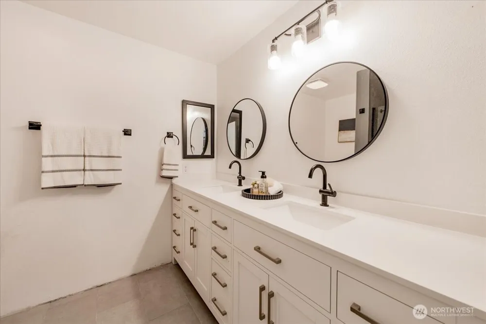 5905 147th Street SW Edmonds, WA 98026