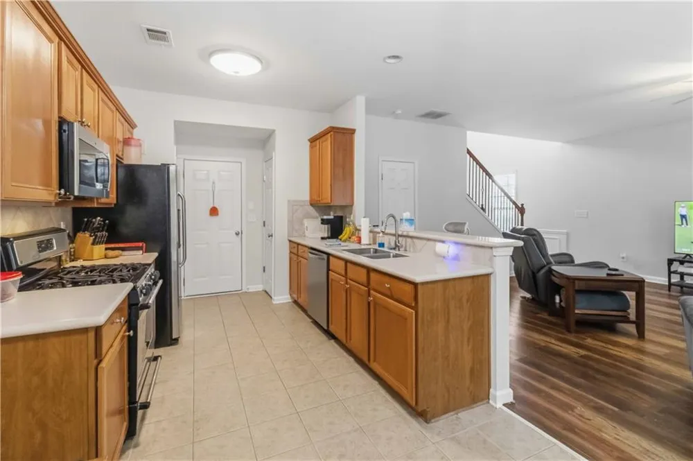 105 Finchley Drive Roswell, GA 30076