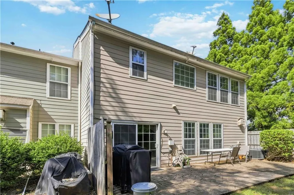 105 Finchley Drive Roswell, GA 30076
