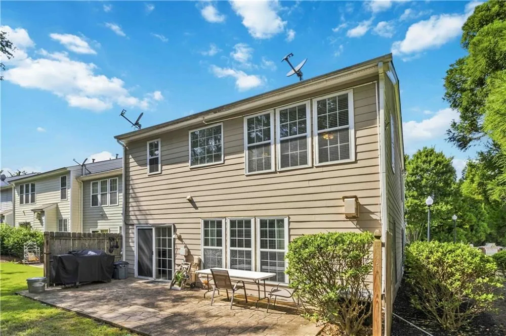 105 Finchley Drive Roswell, GA 30076