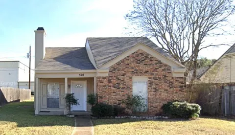 380 Ancestry Lane