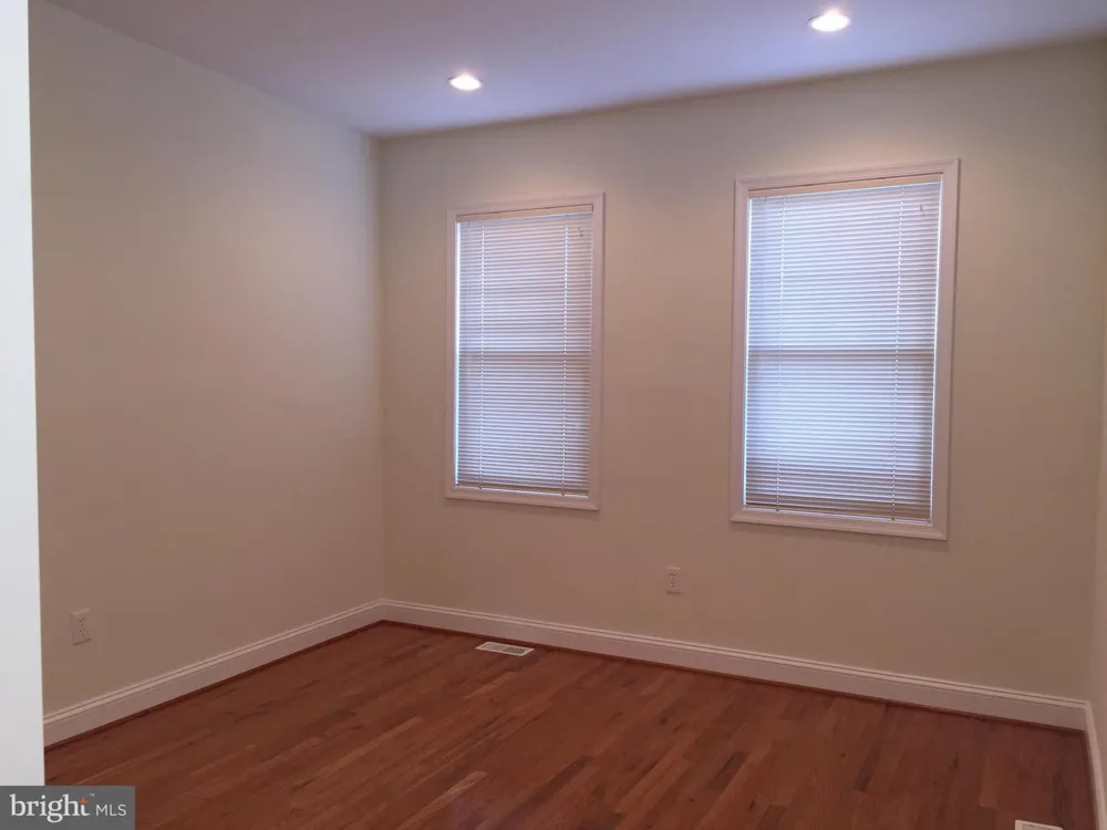3517 10TH STREET NW Washington, DC 20010