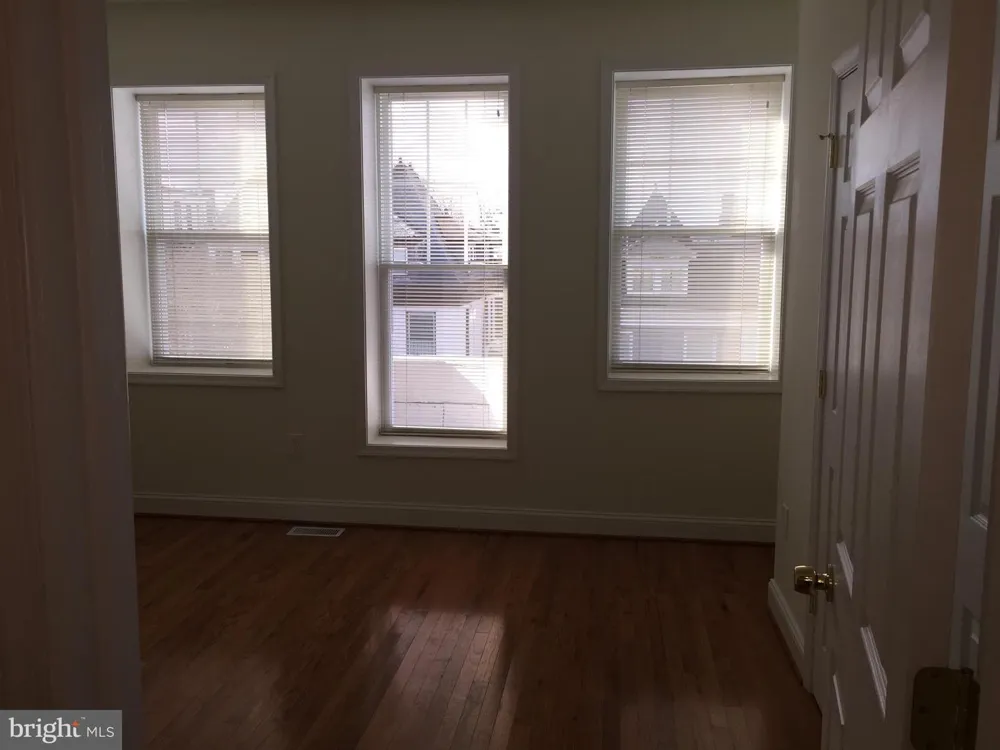 3517 10TH STREET NW Washington, DC 20010