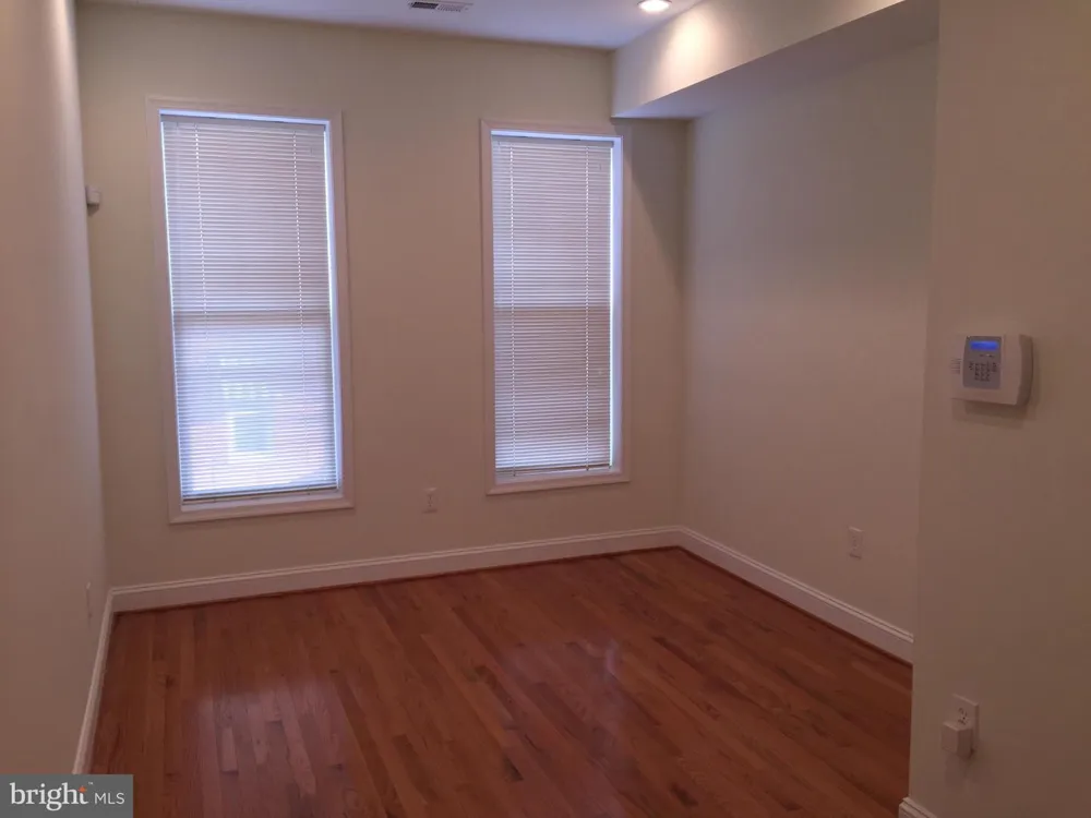 3517 10TH STREET NW Washington, DC 20010