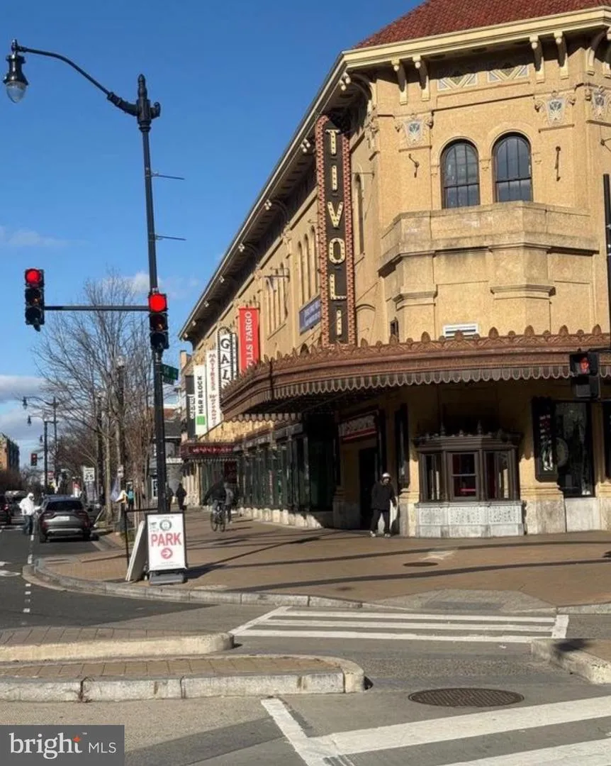 3517 10TH STREET NW Washington, DC 20010