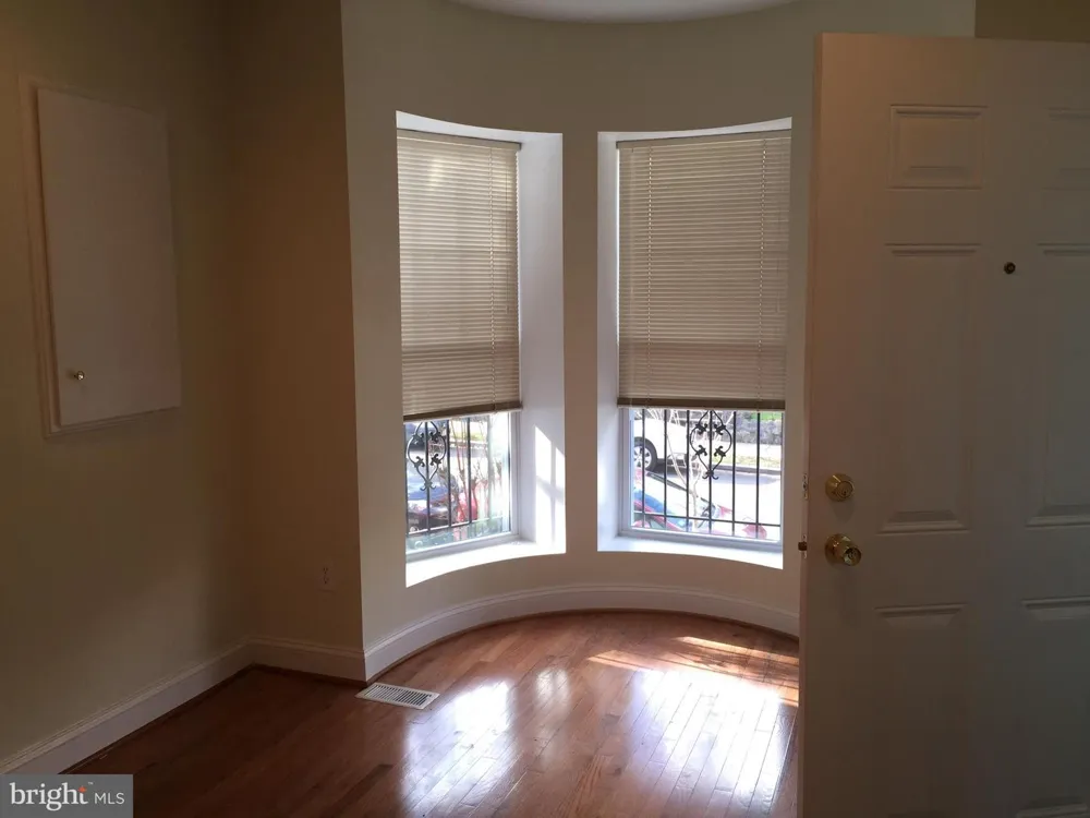 3517 10TH STREET NW Washington, DC 20010