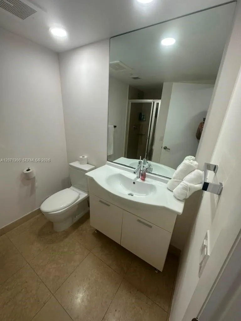 485 Brickell Ave #1908 Miami, FL 33131