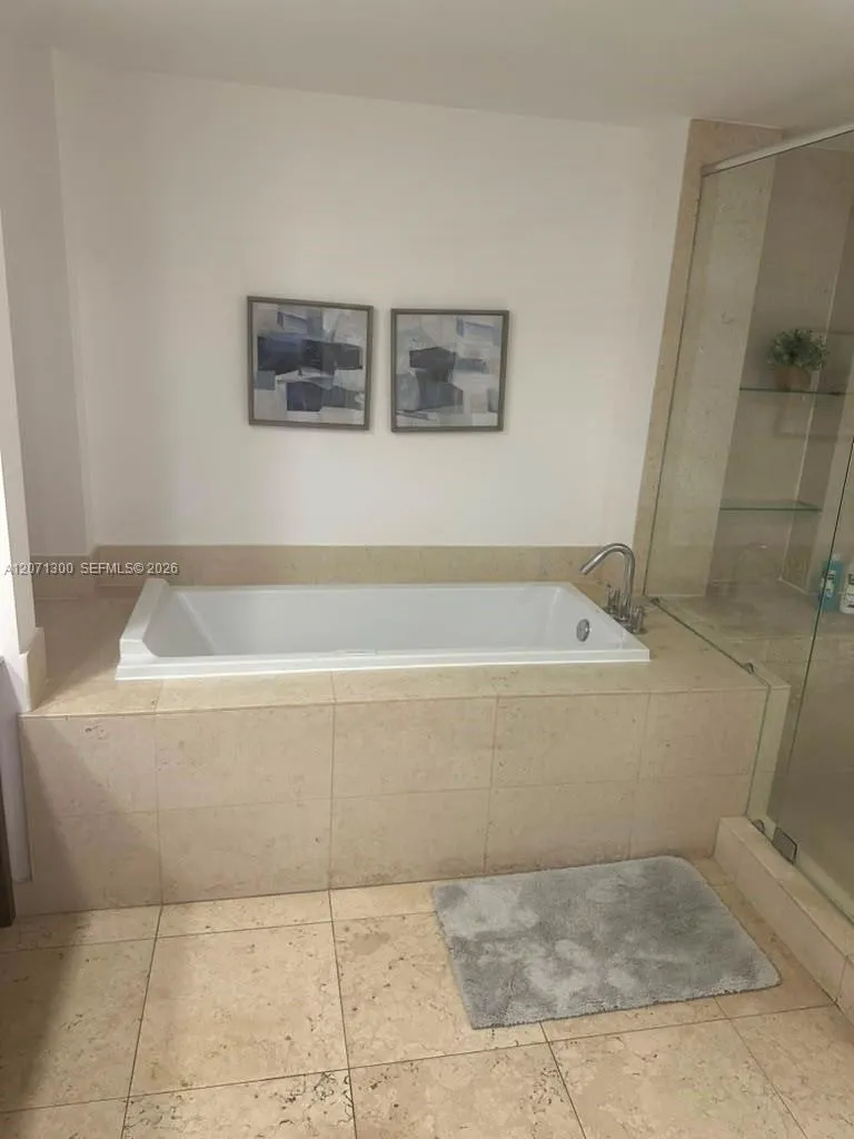 485 Brickell Ave #1908 Miami, FL 33131