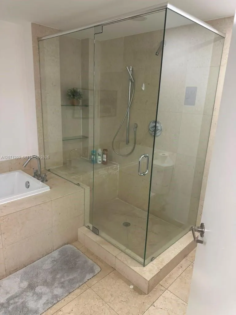 485 Brickell Ave #1908 Miami, FL 33131