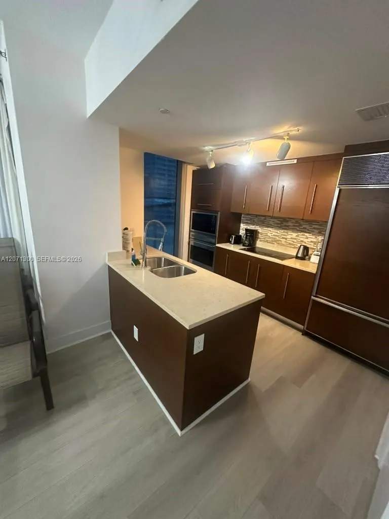485 Brickell Ave #1908 Miami, FL 33131