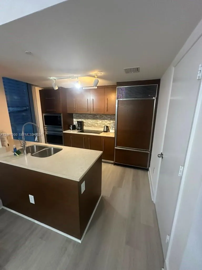 485 Brickell Ave #1908 Miami, FL 33131