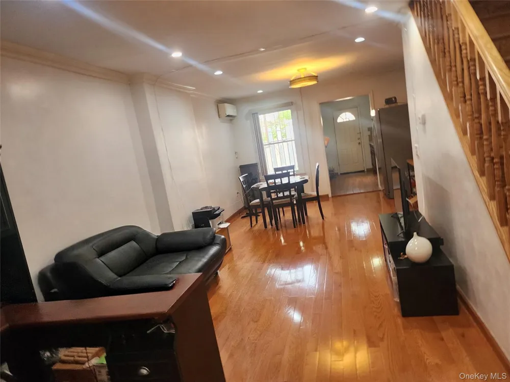 11433 145th Street Jamaica, NY 11436