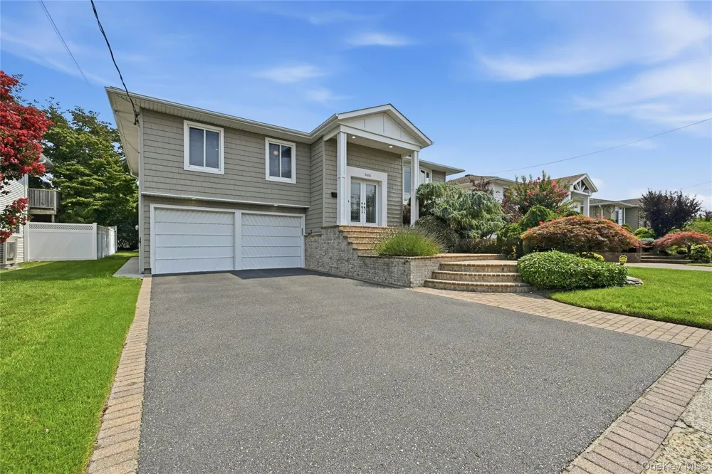 3165 Clubhouse Road Merrick, NY 11566