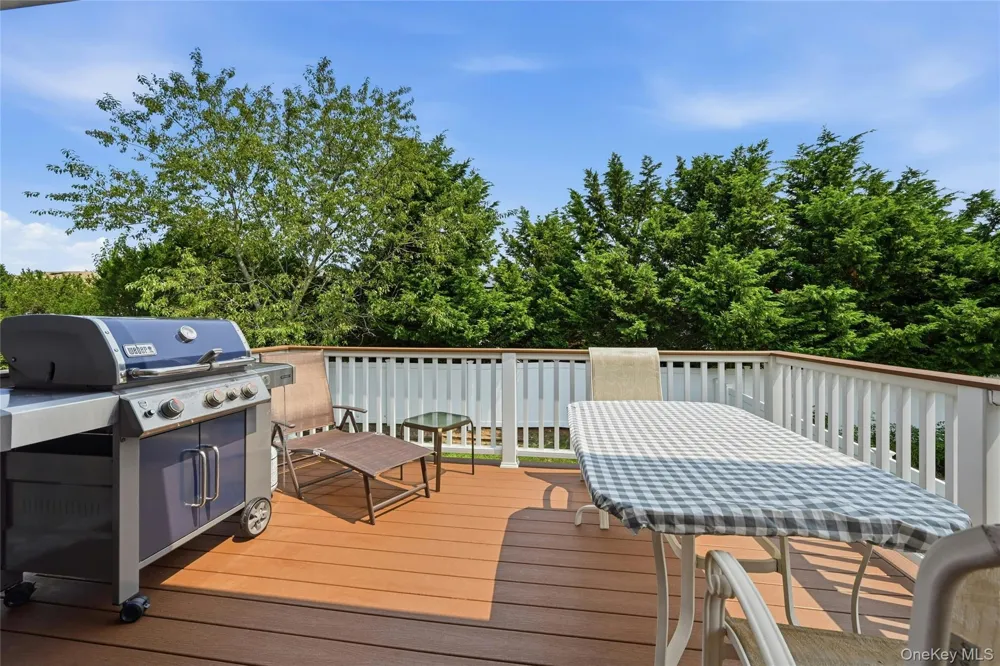 3165 Clubhouse Road Merrick, NY 11566