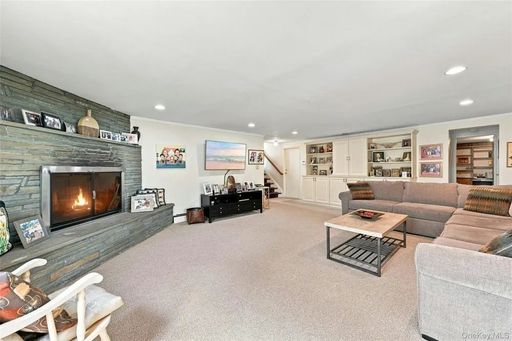 3165 Clubhouse Road Merrick, NY 11566