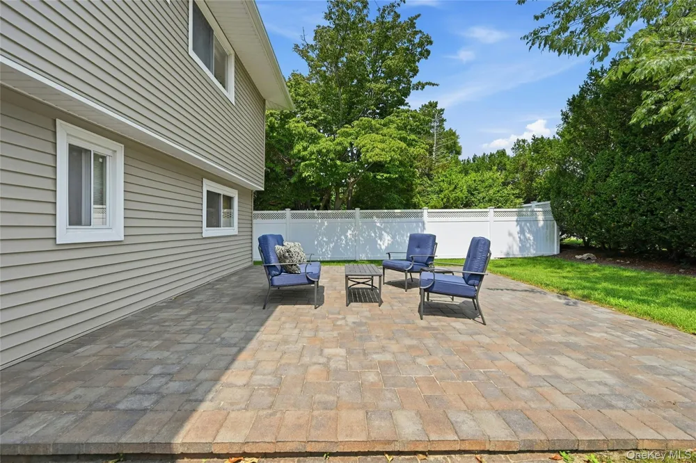 3165 Clubhouse Road Merrick, NY 11566