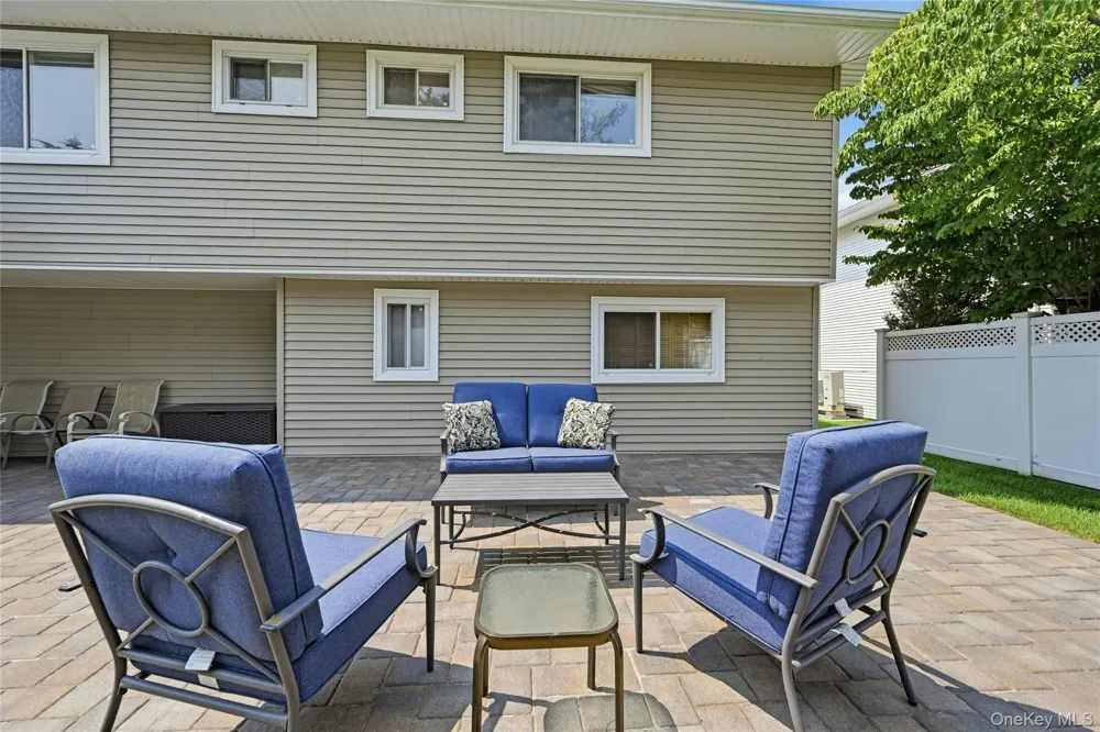 3165 Clubhouse Road Merrick, NY 11566