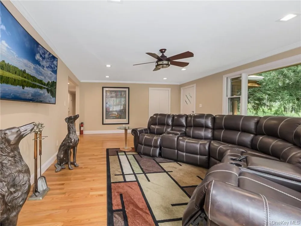 2 Hollowaty Kosak Road Glen Spey, NY 12737