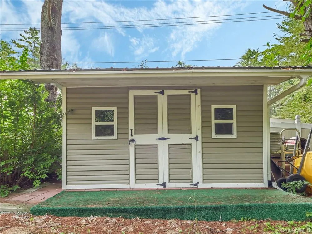 2 Hollowaty Kosak Road Glen Spey, NY 12737