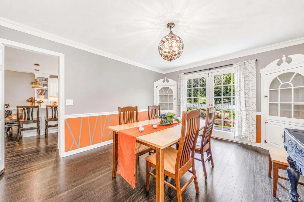 22 Ashley Lane Shoreham, NY 11786