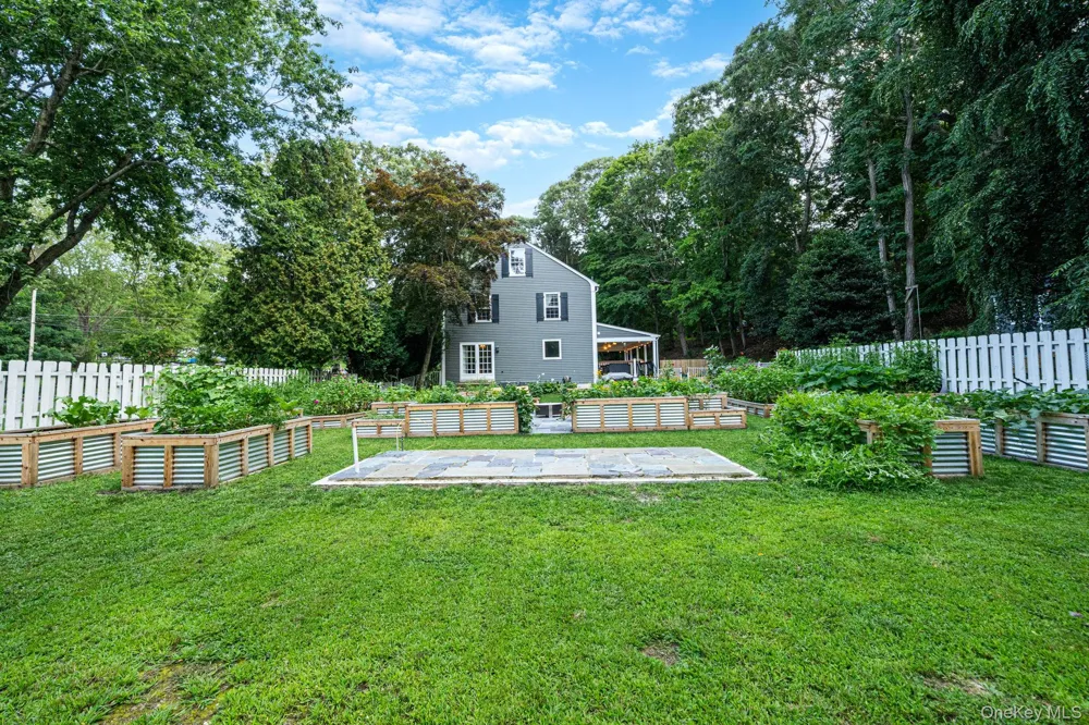 22 Ashley Lane Shoreham, NY 11786