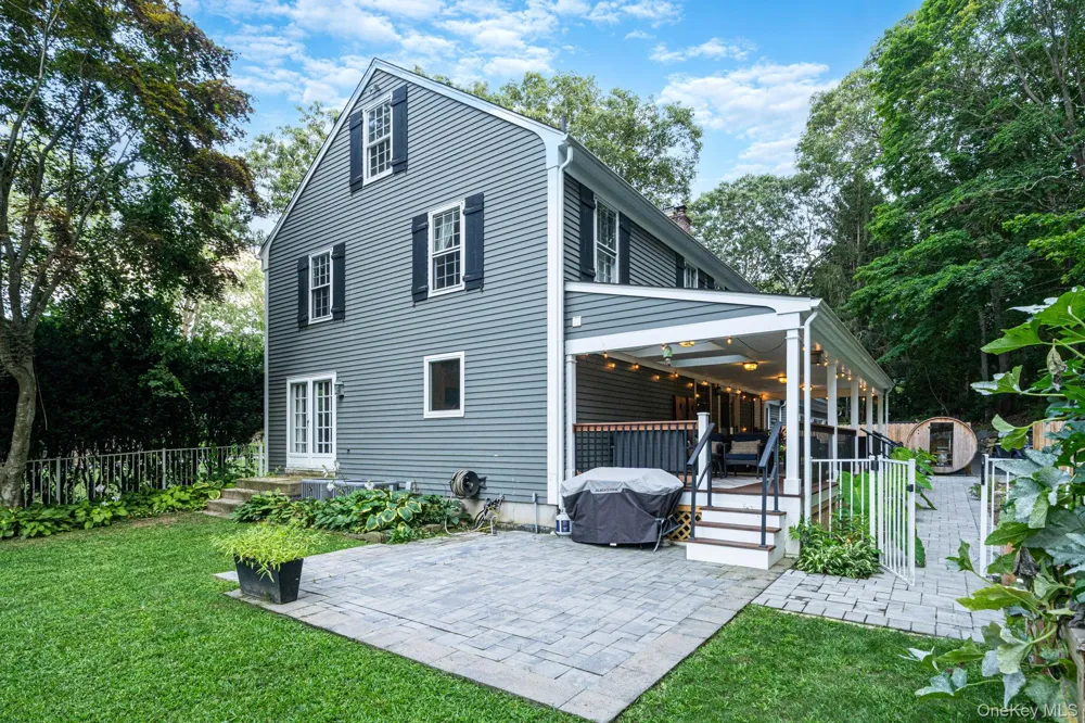 22 Ashley Lane Shoreham, NY 11786