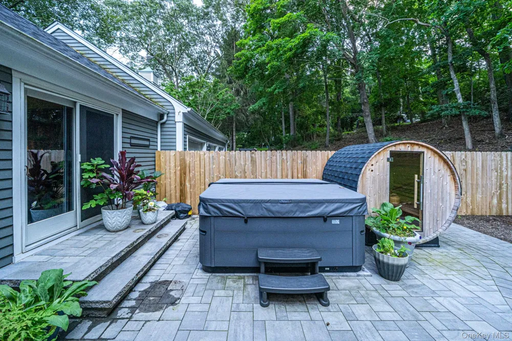 22 Ashley Lane Shoreham, NY 11786