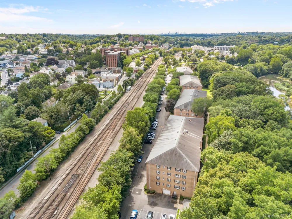 2 Consulate Drive #3G Tuckahoe, NY 10707