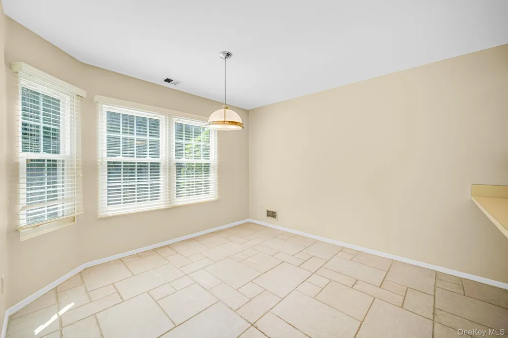 188 Lakebridge Drive Kings Park, NY 11754