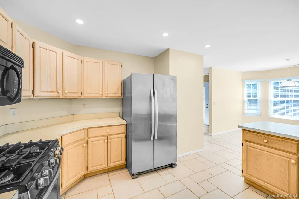 188 Lakebridge Drive Kings Park, NY 11754
