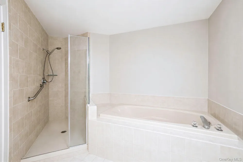 188 Lakebridge Drive Kings Park, NY 11754