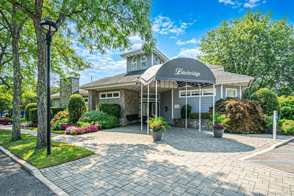 188 Lakebridge Drive Kings Park, NY 11754