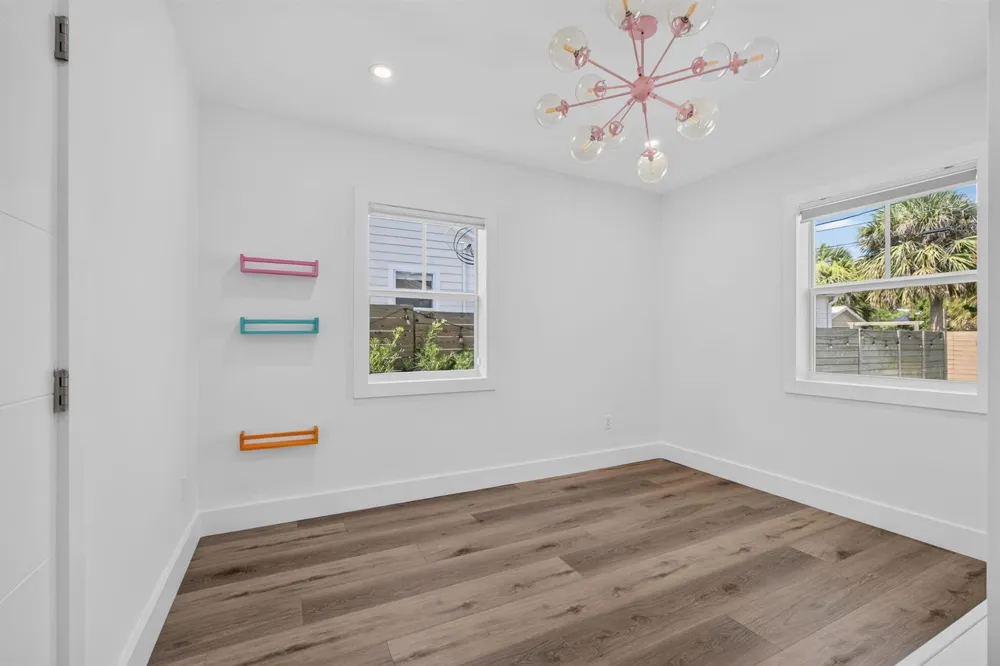 1309 PALMWAY 