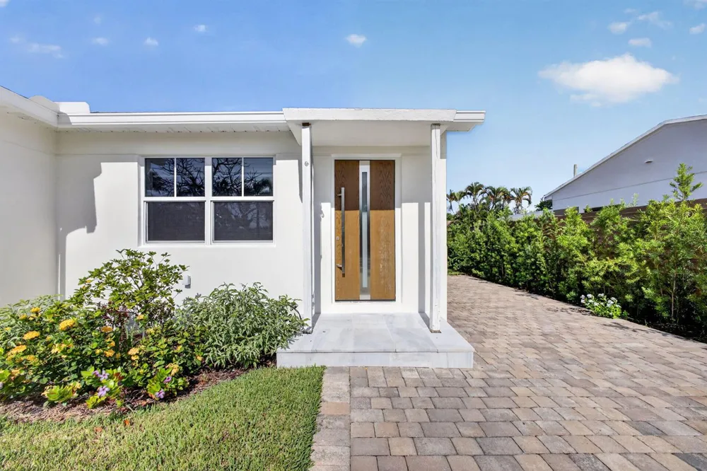 1309 PALMWAY 