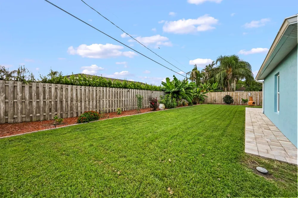 510 SW TWIG AVENUE Port St. Lucie, FL 34983