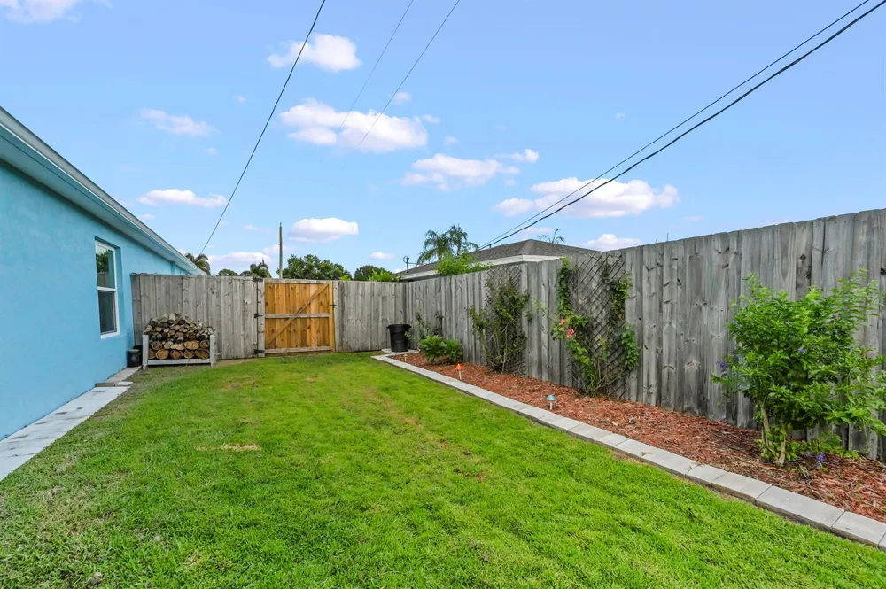 510 SW TWIG AVENUE Port St. Lucie, FL 34983
