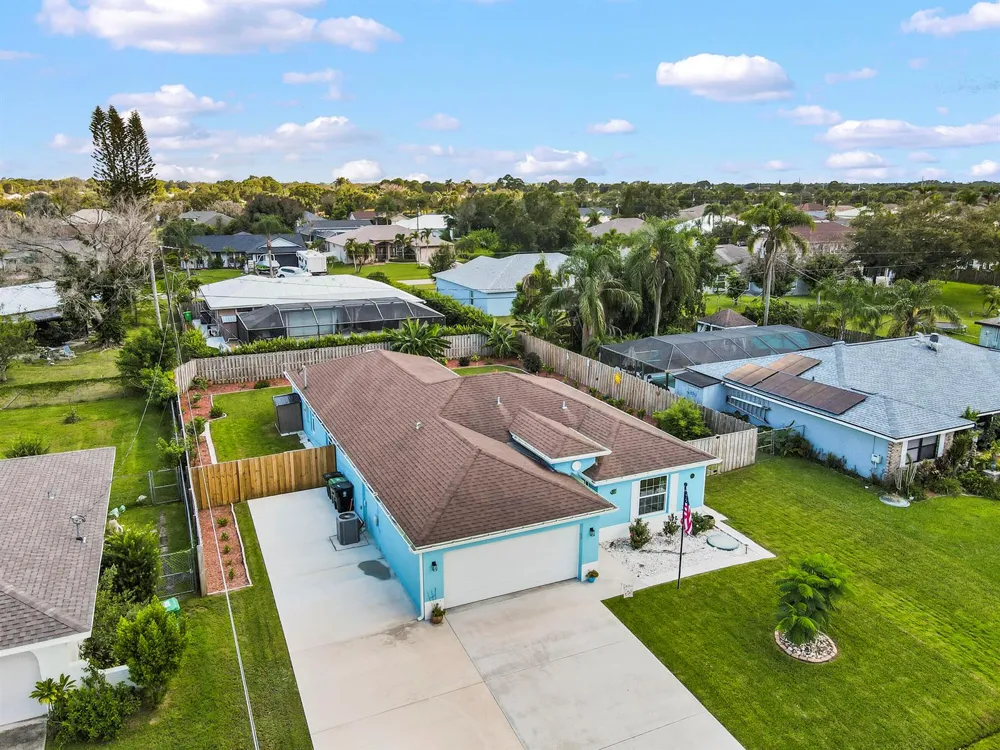 510 SW TWIG AVENUE Port St. Lucie, FL 34983
