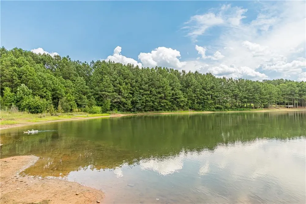 25 Westmoreland Lake Dr Buchanan, GA 30113
