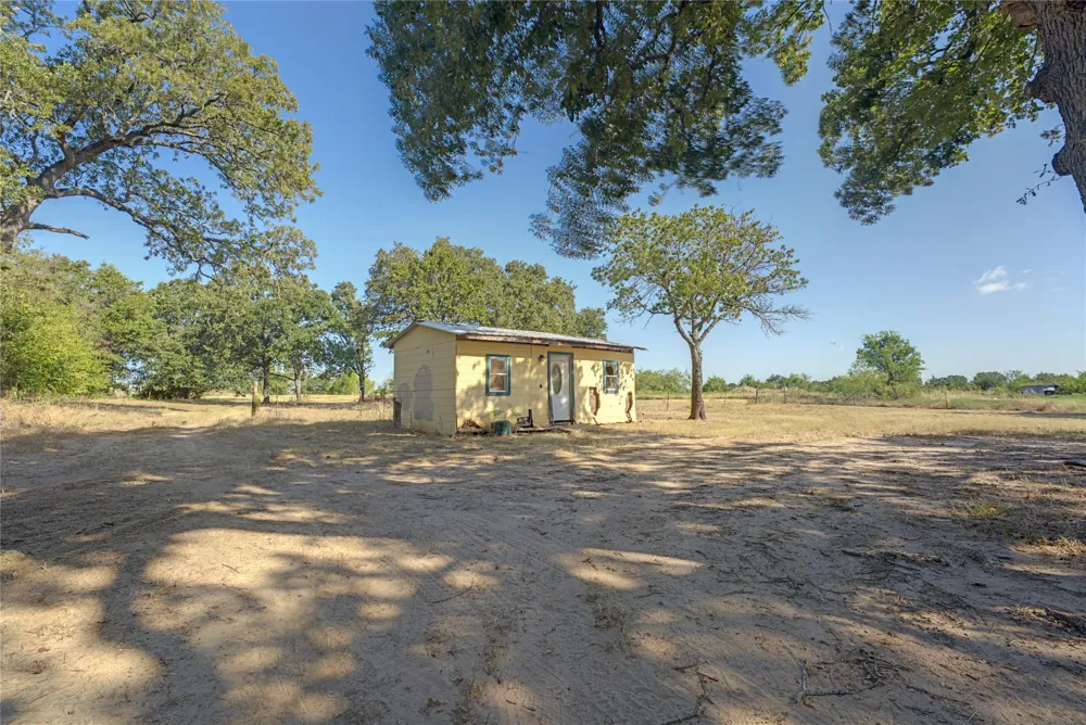 15870 County Road 339 Terrell, TX 75161