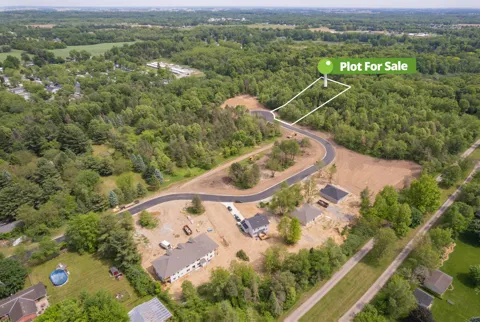 4 Gady Pines Drive