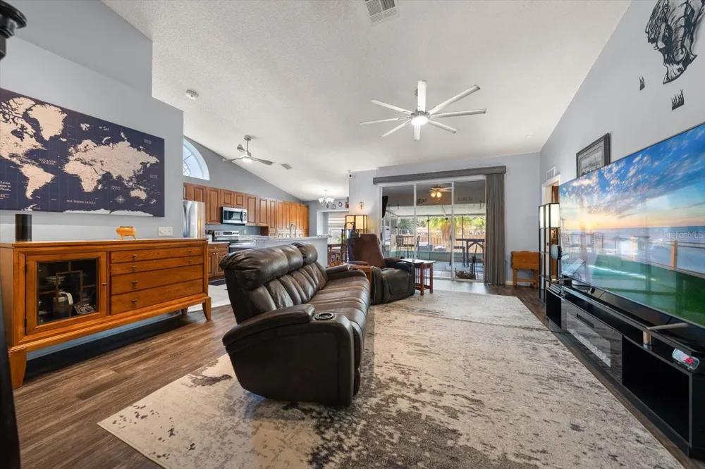 2511 ESTANCIA BOULEVARD Clearwater, FL 33761